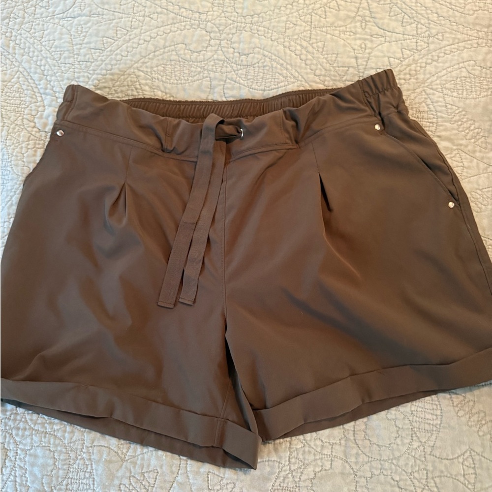 High Waist Olive Casual Shorts